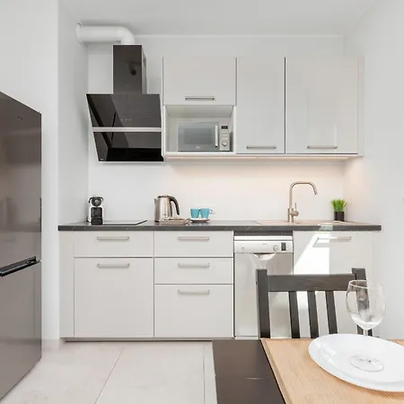 Apartment Nowoczesne I Komfortowe Z Widokiem Na Morze Na 11 Pietrze W Gdansku By Renters *